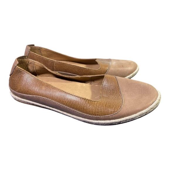 Olukai Lino Leather Flat Women size 8 - Picture 1 of 5